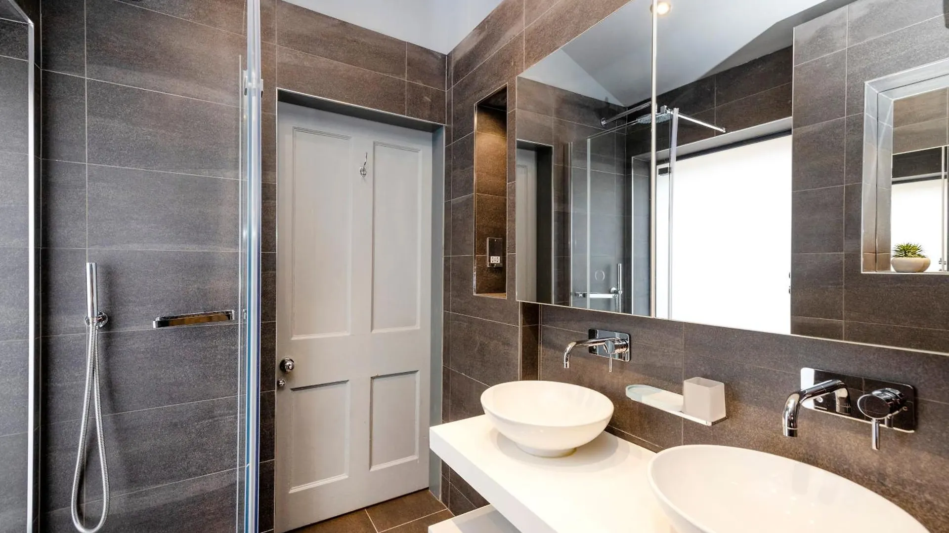 Lejlighed Joivy Ultra Luxe Home Near Princes Street Edinburgh